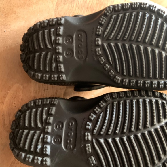 Crocs - Picture 4 of 6